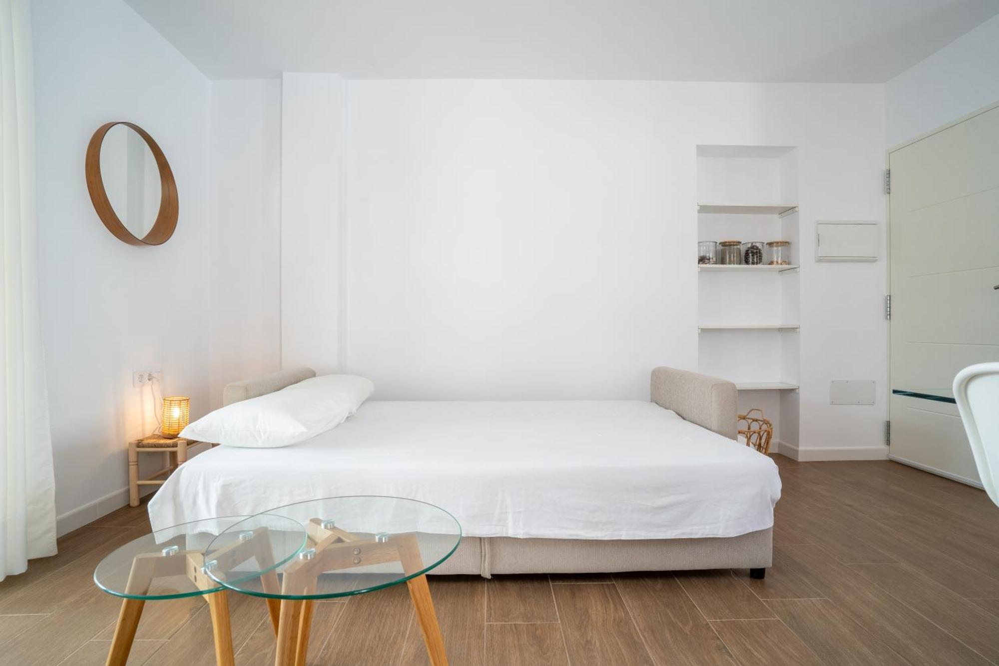Trendyhomes Los Cinco Arcos Ніхар Екстер'єр фото